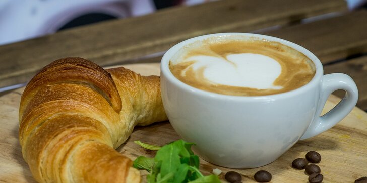 Netradičná permanentka alebo káva + croissant, kaiserka či wrap