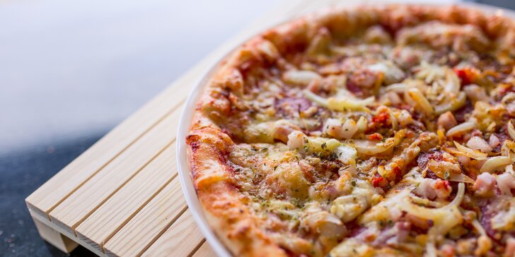 Vychutnajte si pizzu podľa vlastného výberu v Chef Jeremy aj s možnosťou donášky