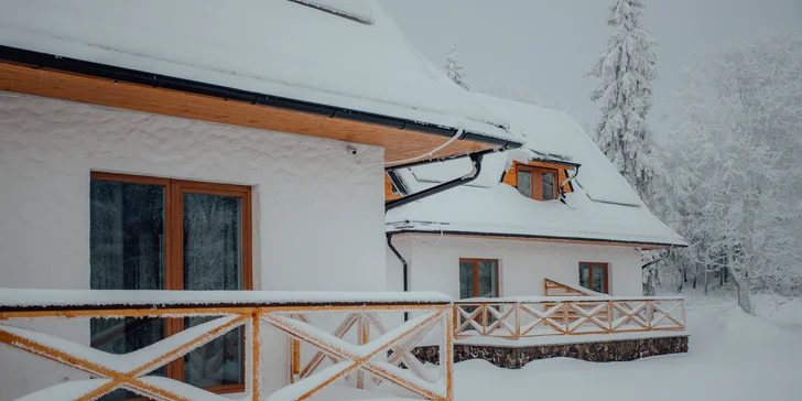 Nové Horské Chaty Guldiner pre 4 až 7 ľudí pri svahu a na bežkárskej trase na vrchole Kremnických vrchov v 1205 m n. m.