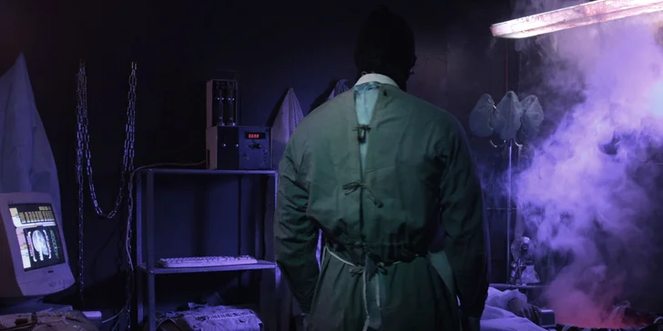 Adrenalínové a psycho escape hry Hostel room Asylum a Reactor: Redzone