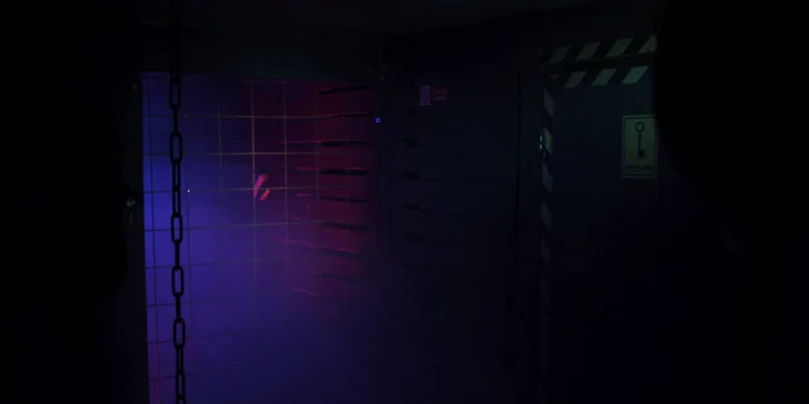 Adrenalínové a psycho escape hry Hostel room Asylum a Reactor: Redzone