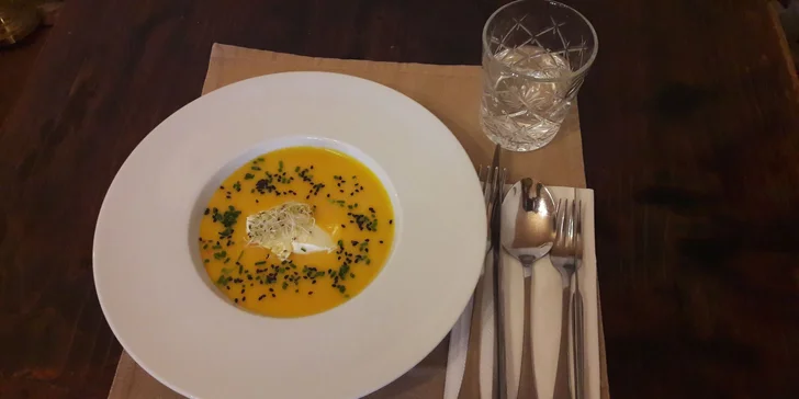 Vynikajúce 3-chodové menu spojené s degustáciou vín
