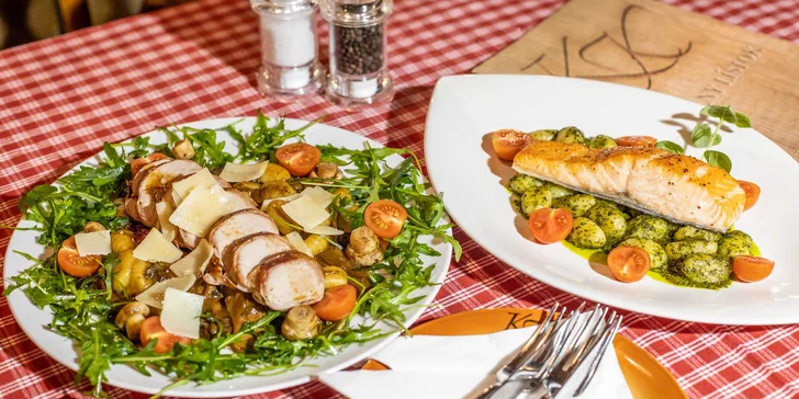 Steak z lososa alebo medailónky z bravčovej panenky pre 1 osobu