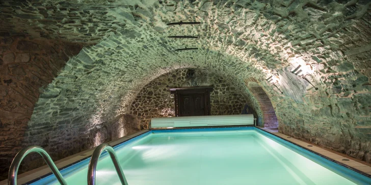 Rozprávková romantika v Chateau Zbiroh: wellness v historickom priestore a večera