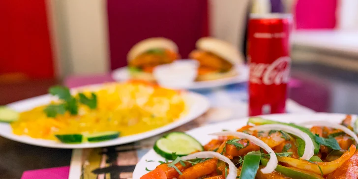 Nádych Indie s chutnými Chilli Potato, Pav Bhaji alebo Chicken Curry