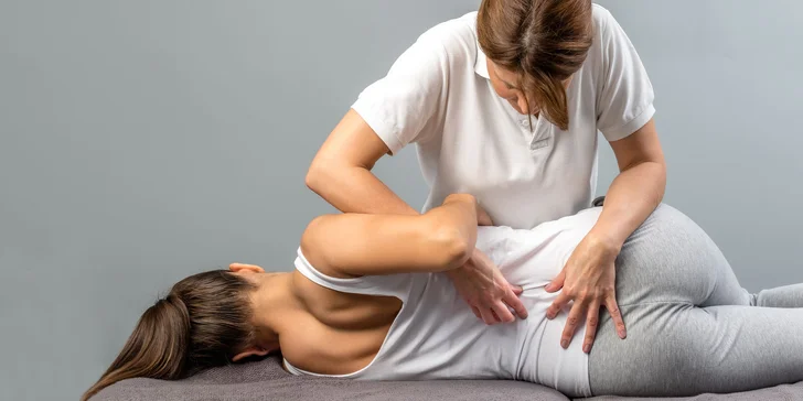 Individuálne fyzioterapeutické cvičenia a relaxačná masáž s fyzioterapeutom