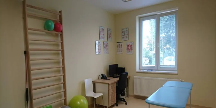 Individuálne fyzioterapeutické cvičenia a relaxačná masáž s fyzioterapeutom