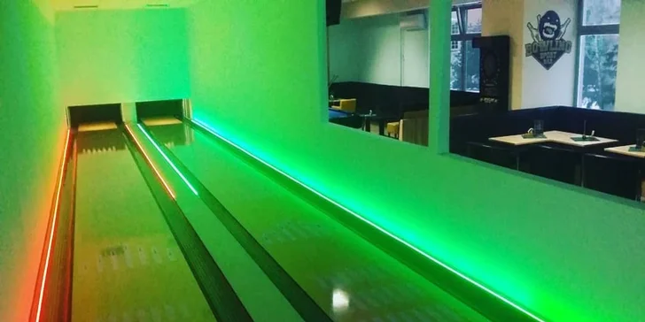 Zabavte sa s partiou v Bowling/SportBare Solinky!