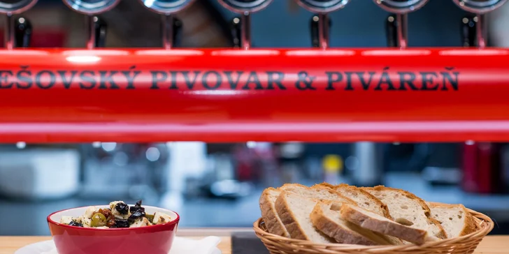 Kvalitné pivo, utopence či nakladaný hermelín v Prešovskej pivárni