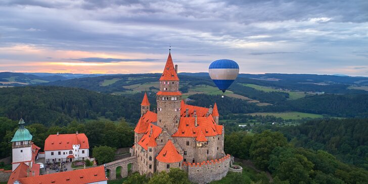 2-dňový poznávací zájazd: Moravský kras, hrad Bouzov a olomoucké syrečky