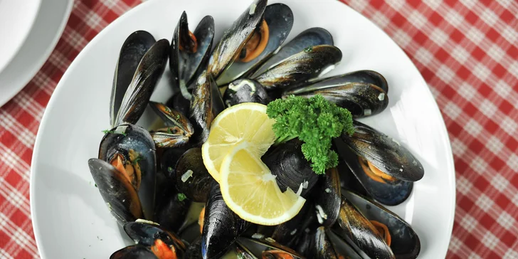 Degustačné menu pre 2 osoby: kalamáre, slávky alebo čerstvé cestoviny