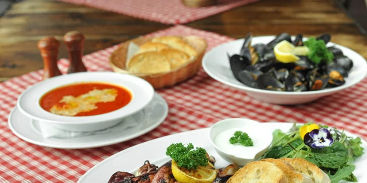 Degustačné menu pre 2 osoby: kalamáre, slávky alebo čerstvé cestoviny
