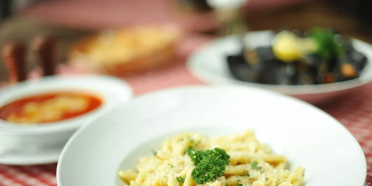 Degustačné menu pre 2 osoby: kalamáre, slávky alebo čerstvé cestoviny