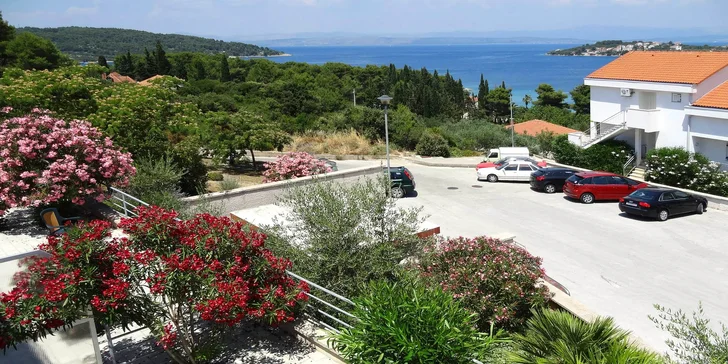Dovolenka na ostrove Šolta - apartmány až pre 4 osoby len 150 m od mora