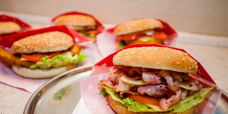 Pochutnajte si na burgri alebo na burger menu podľa výberu v PAPA´S