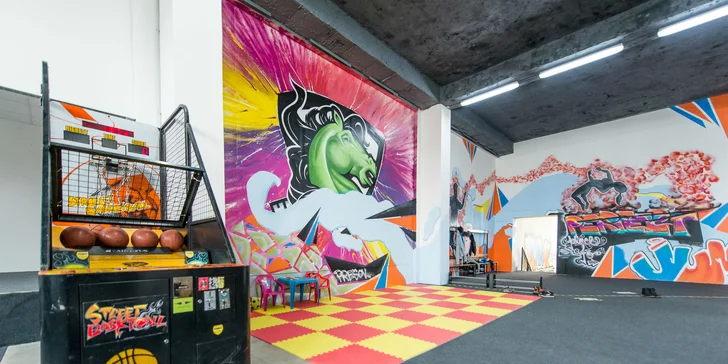 Zvýhodnené vstupy počas celého týždňa do trampolínového centra JUMP IT UP