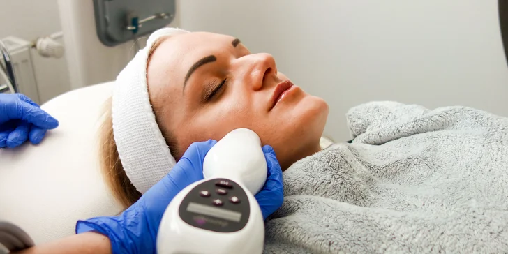 Omladenie tváre, krku či dekoltu Thermage liftingom v Elite Clinic
