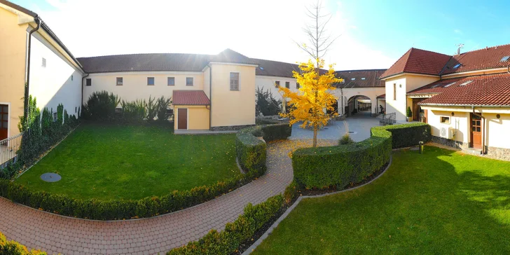 Vstup a ochutnávka vín vo vínnej galérii Chateau Krakovany