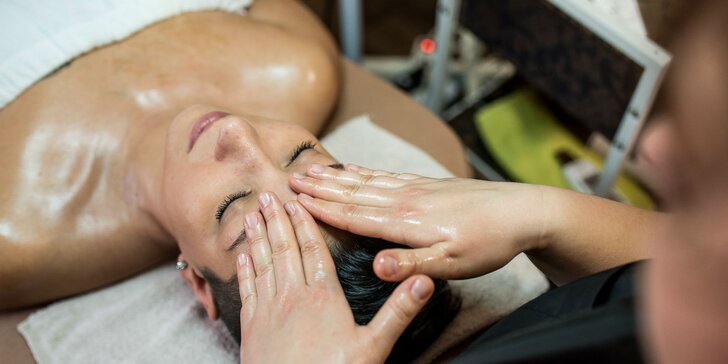 Relaxačné ošetrenia tváre spojené s masážou v salóne Beauty