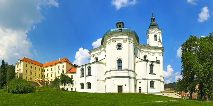 Pobyt na zámku v Moravskom krase: raňajky a 3-chodové večere vr. zveriny