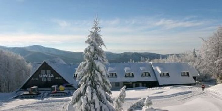 8,90 eur celodenný SKI PASS do komplexne vybaveného lyžiarskeho strediska SKALKA ARENA. Výborná dopravná dostupnosť po R1 a úžasná lyžovačka za super cenu !!!