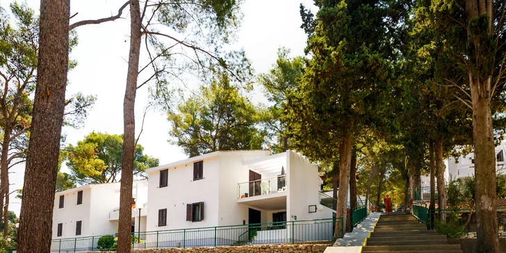 Apartmány s balkónom pre 4 osoby, bazén aj výlety