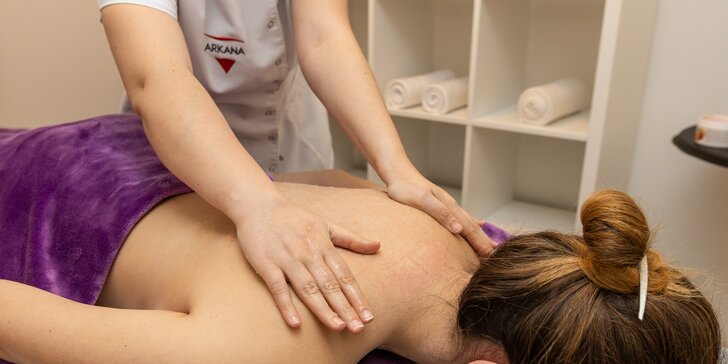 Aromaterapeutická masáž chrbta so zábalom alebo masáž celého tela