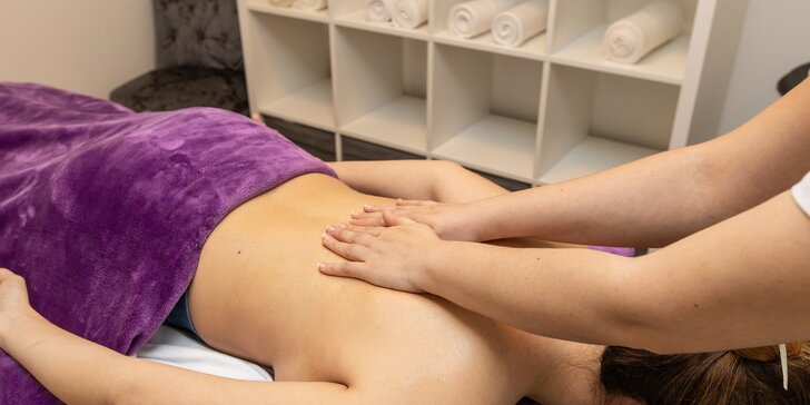 Aromaterapeutická masáž chrbta so zábalom alebo masáž celého tela