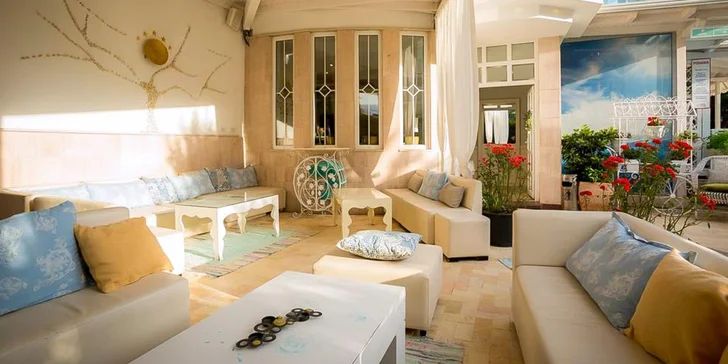 Ideálna rodinná dovolenka v Albánsku: 4* hotel s raňajkami alebo polpenziou