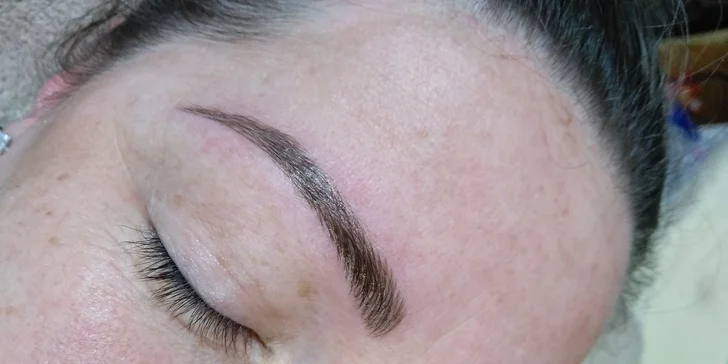 4D Volume norkové mihalnice alebo Microblading pre dokonalé obočie