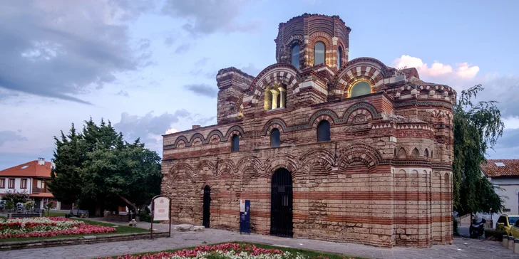4* pobyt pre páry aj rodiny na Slnečnom pobreží: ubytovanie až na 7 nocí, vonkajší bazén a all inclusive program