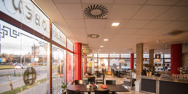 Bohaté 3-chodové degustačné menu pre 2 alebo 4 osoby v čínskej reštaurácii Peking