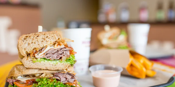 Beef sandwich s extra roastbeefom alebo Veggie sandwich v MISHTE