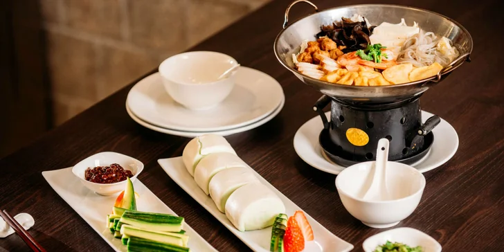 Bohaté 3-chodové degustačné menu pre 2 alebo 4 osoby v čínskej reštaurácii Peking
