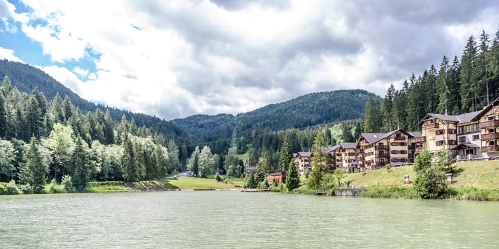 Pobyt s wellness priamo pri lanovke SKIPARK Malinô Brdo v hoteli Hrabovo**