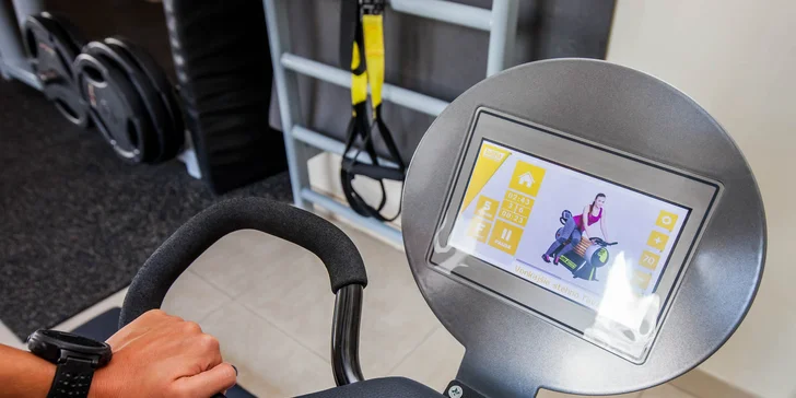Účinné formovanie postavy v prístrojoch Vacufit a Rollen