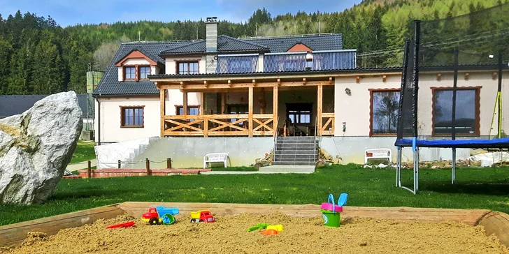 Relaxujte na obľúbenom ranči s wellness a bazénom v Ľubietovej
