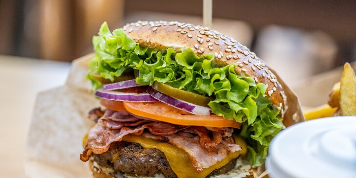 Regal Burger, ktorý milujete, v bratislavskom Auparku!