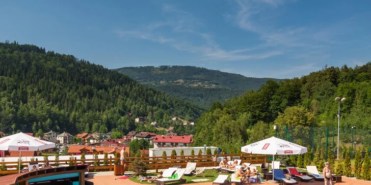 Dovolenka v poľských Beskydách: raňajky, neobmedzený wellness a bazény v lete