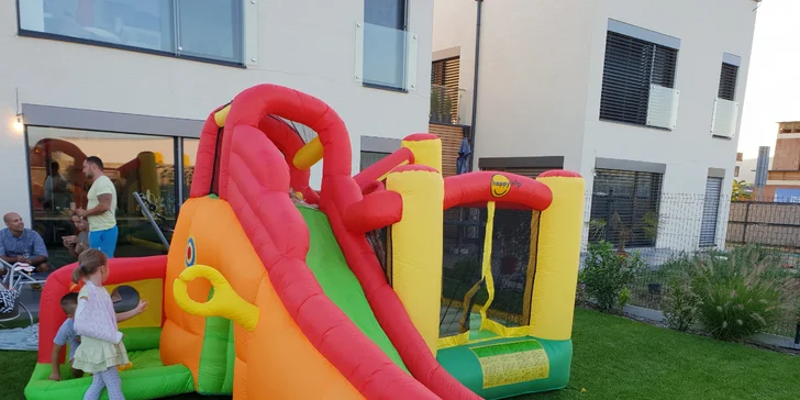 Zapožičanie nafukovacieho hradu - prekvapte svoje deti!