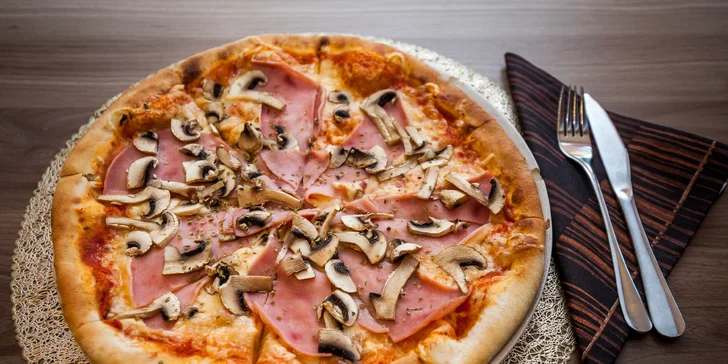 Pizza podľa vlastného výberu zo 7 druhov