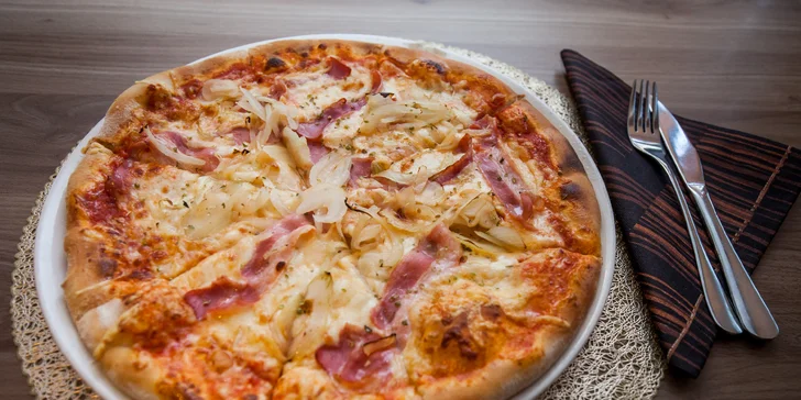 Pizza podľa vlastného výberu zo 7 druhov