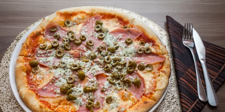 Pizza podľa vlastného výberu zo 7 druhov