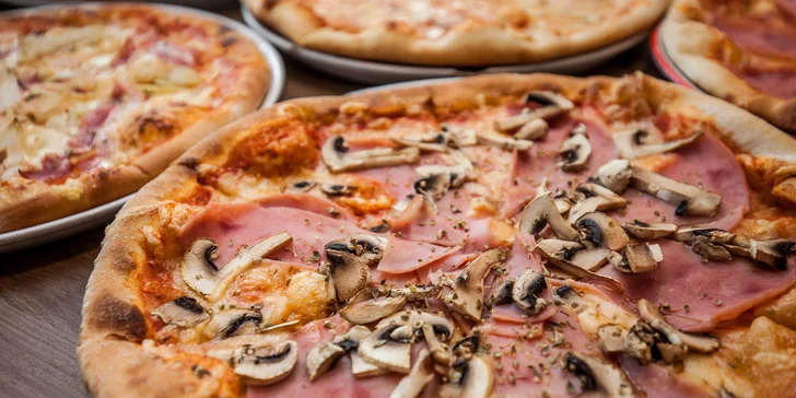 Pizza podľa vlastného výberu zo 7 druhov