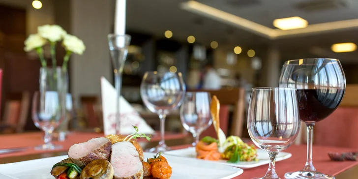 Tradičné či romantické dvojchodové menu pre 2 osoby s prípitkom
