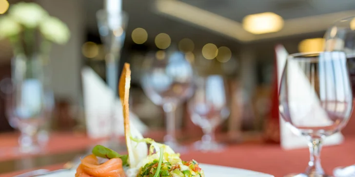 Tradičné či romantické dvojchodové menu pre 2 osoby s prípitkom