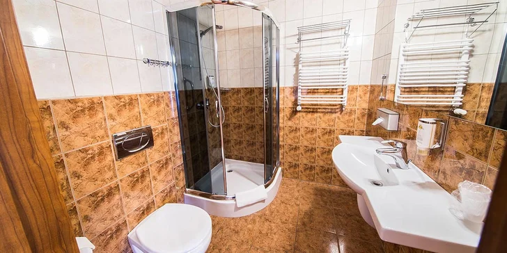 Dokonalý odpočinok v Poľsku pre páry i rodiny: polpenzia, neobmedzený wellness