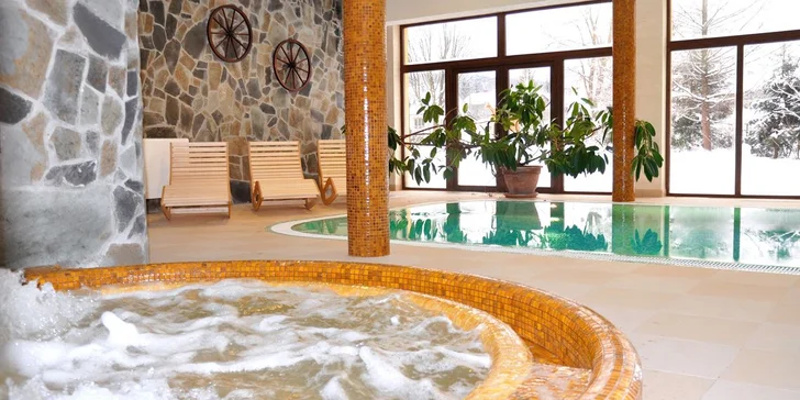 Dokonalý odpočinok v Poľsku pre páry i rodiny: polpenzia, neobmedzený wellness