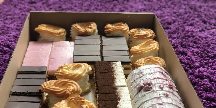 Lahodné zákusky či torta z cukrárne Fajnotka až ku vám domov!