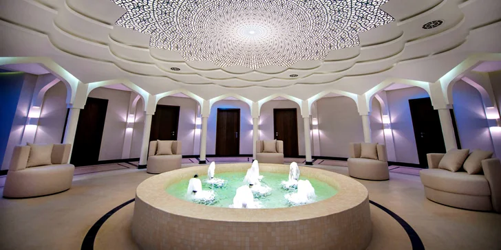 Pobyt v lone panenskej prírody v luxusnom hoteli s 3-poschodovým wellness & spa a s lákavými atrakciami pre celú rodinu